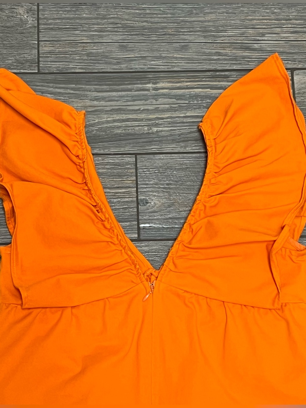 Day + Moon Orange Ruffle Sleeve Shorts Romper Womens Small Bright Orange pockets - Picture 4 of 12